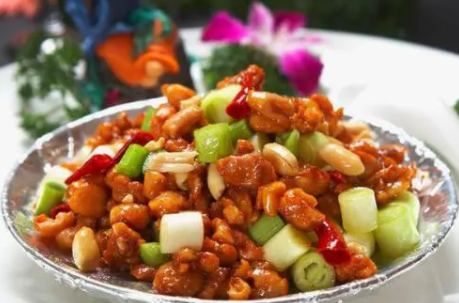 宫保鸡丁做法,宫保鸡丁功效
