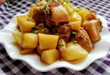 土豆烧鸡营养,炖鸡营养