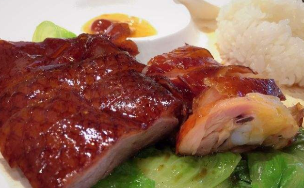脆皮烧鸡饭