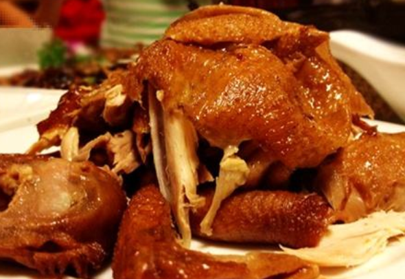 用烧鸡炖菜