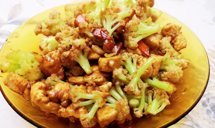 烧鸡炒菜花